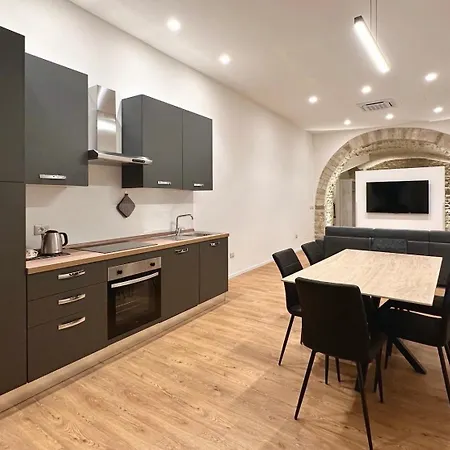Apartman Il Roccioso - Centro Storico Di *