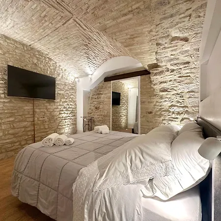 Apartman Il Roccioso - Centro Storico Di